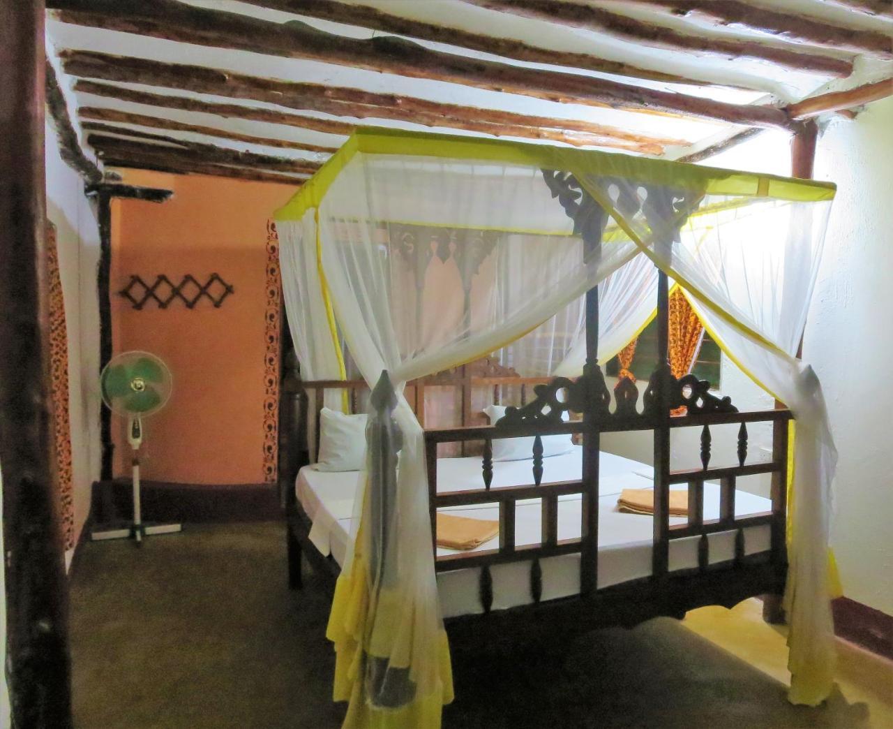 Santa Maria Coral Park Hotel Pongwe Kültér fotó